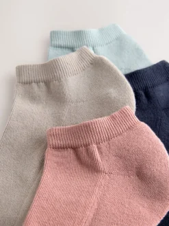 - 4 paar sneakersokken met verdikte zool*Next Sale