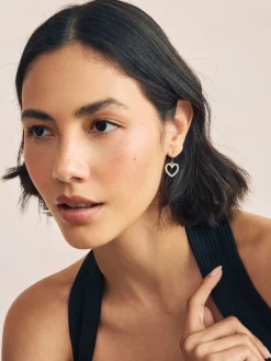 Rozegouden tinten - Oorringen met bezet hartje*Next Best