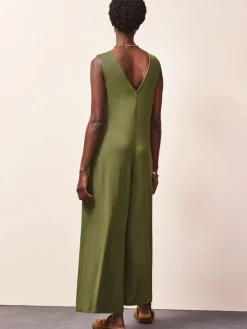 Jersey V-Neck Jumpsuit*Ro&Zo Outlet