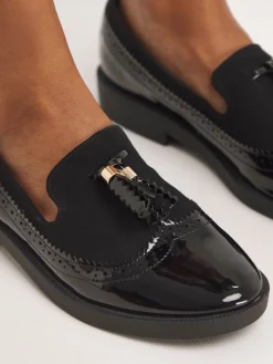 instappers met kwastjesrand en extra wijde pasvorm*Simply Be Sale