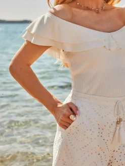 Broderie Anglaise Shorts*Sosandar Sale