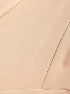 - - Extra krachtig vormgevende short met hoge taille en lange pijpjes*Miraclesuit