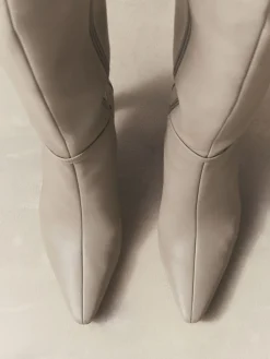 - Forever Comfort® - Kniehoge laarzen met hak en hardware*Next Discount