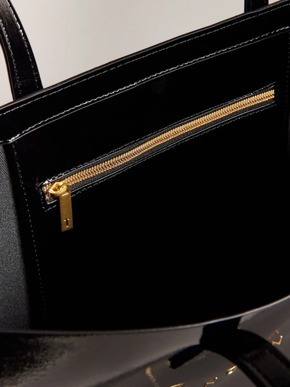 Crikon extra grote iconische tas met kreukeffect*Ted Baker Outlet