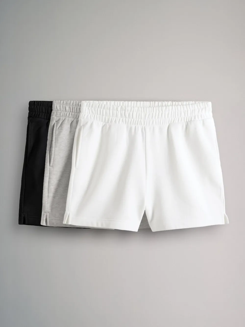 - Set van 3 sweatshorts*The Set Online
