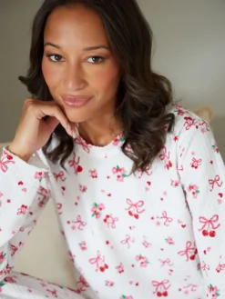 - Pyjamaset met lange mouwen*Threadbare Sale