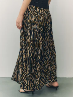 - Maxirok met getailleerde taille*Next Online