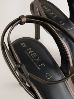 - Premium leren sandalen met peeptoe en hak*Next