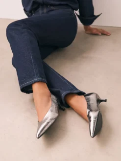 - Puntige lage naaldhakken schoenen*Next