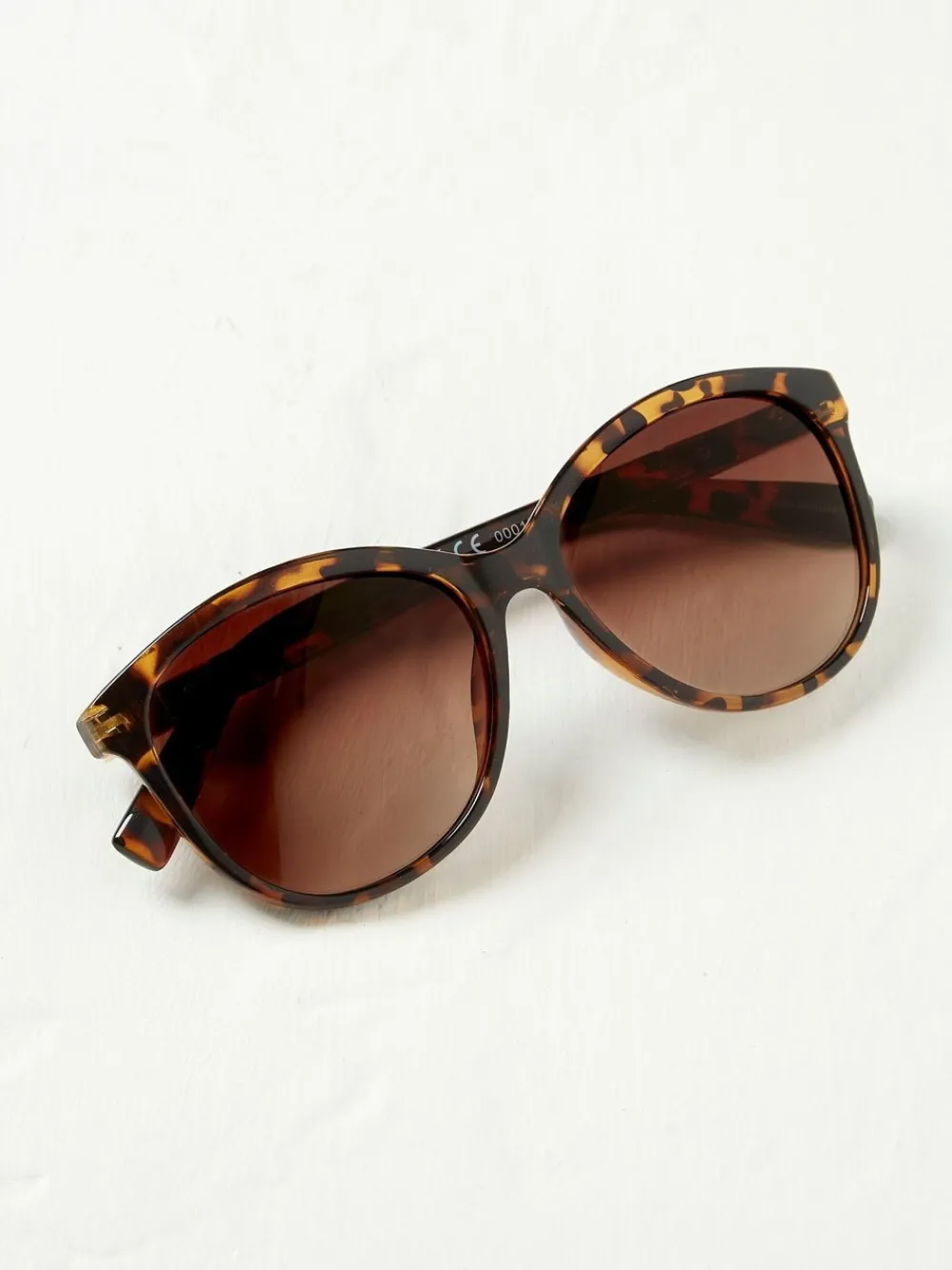 - FatFace zonnebrillen*Fat Face Discount