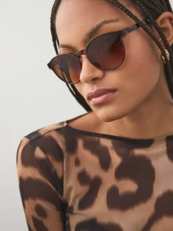 Tortoise bruin - Ronde zonnebril*Next New