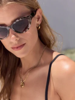 - Smalle kattenoogzonnebril*Next Clearance