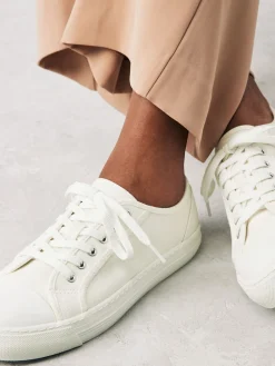 - Canvas honkbalsneakers*Next New