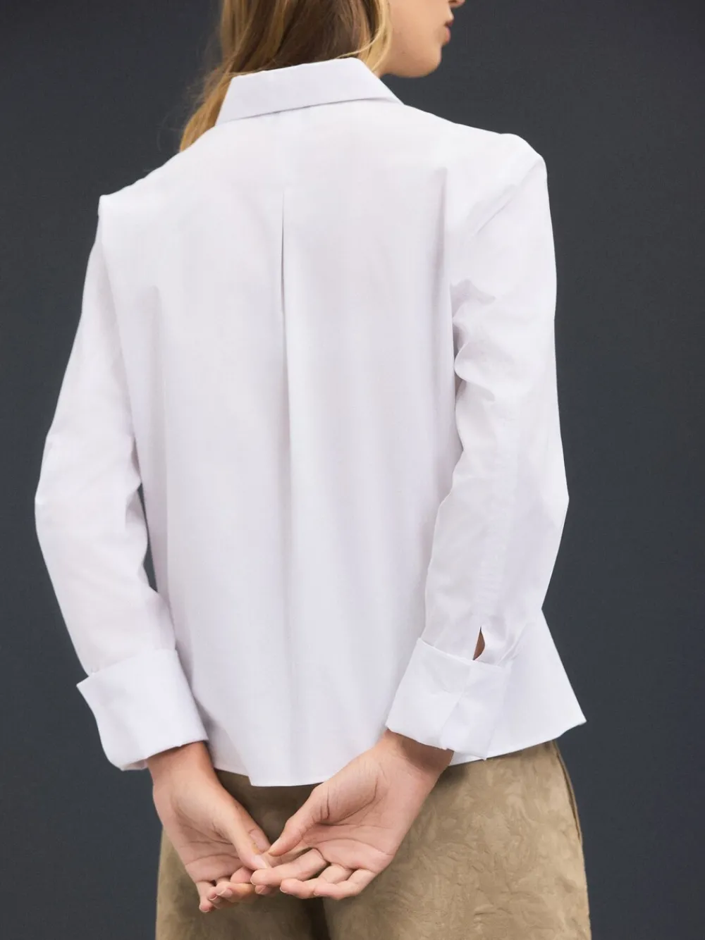 Wit - Fitted Stretch Essential Long Sleeve Shirt*Next Best