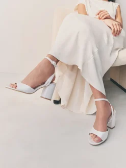 - Forever Comfort® bruidssandalen met ronde neus en blokhak*Next Discount