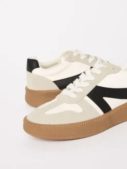 - Lace Up Retro Gumsole Sports Trainers*Friends Like These Sale