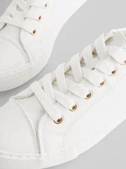 - Gelakte honkbalsneakers*Next Hot