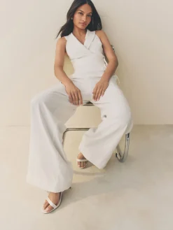 - Jumpsuit met halterhals*Next Discount