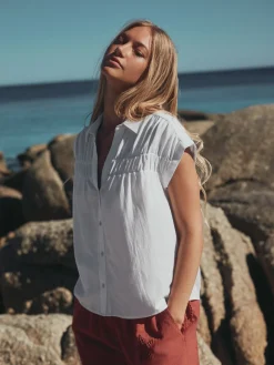 - Linnen overhemd met korte mouwen*Next Sale