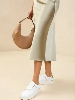 - - Gestreepte vetersneakers met platte, grove plateauzool*Lipsy Clearance