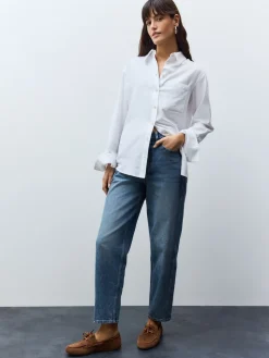 - Ruimvallend 100% katoenen button-down casual overhemd met lange mouwen*Next Outlet