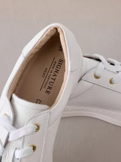- Signature premium leren schoenen met vetersluiting*Next Hot