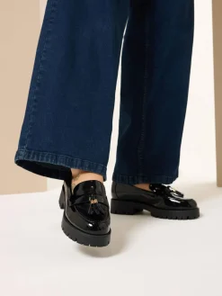 - Wijde lakleren loafers met kwastjes*Yours Curve Clearance