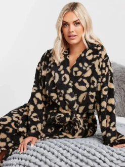 donzige badjas met sjaalkraag en dierenprint*Yours Curve Outlet