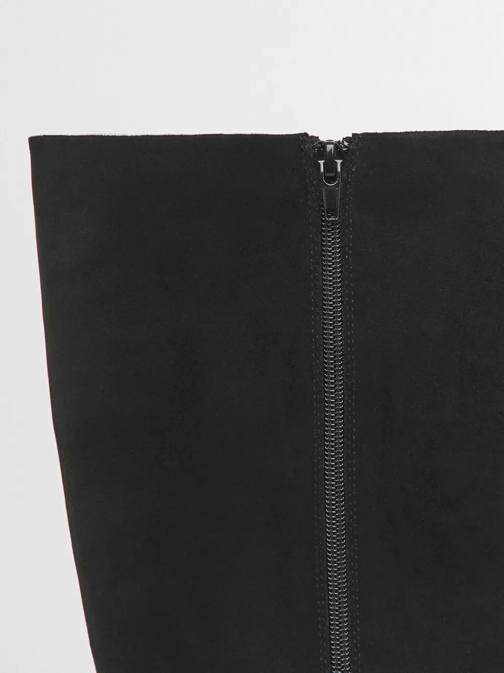 - Kitten Heel Straight Leg Boots*Simply Be Outlet