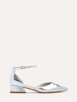 - Dolly pumps met lage blokhak en wijde pasvorm*Linzi New