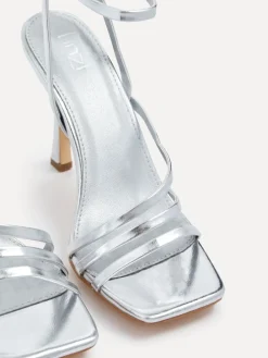 Zilver - Scarlett sandalen met bandjes, hak en enkelbandje*Linzi Online