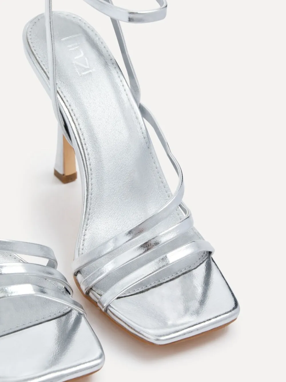 Zilver - Scarlett sandalen met bandjes, hak en enkelbandje*Linzi Online