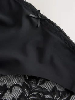 Zwart - 3 Niet-aftekenende slips met kanten achterkant*Next Discount