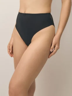 Zwart - 3 Niet-aftekenende slips met kanten achterkant*Next Best