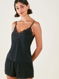 - - Korte pyjama met kanten randje*Accessorize Discount