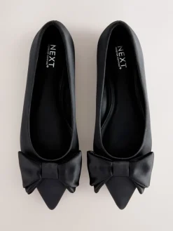 - Ballerina's met spitse neus en strik*Next Hot