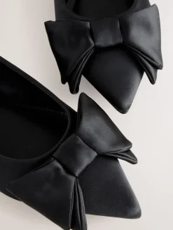 - Ballerina's met spitse neus en strik*Next Hot