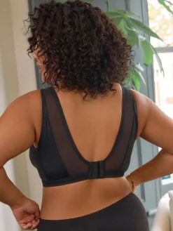 - B-H beha met totale ondersteuning zonder beugel en ultiem comfort*Next Clearance