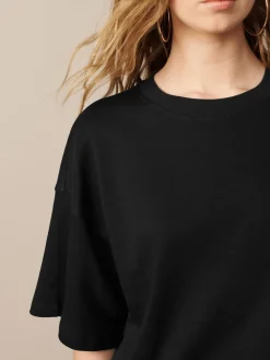 Zwart - Boxy oversized T-shirt met relaxte pasvorm van zware stof en ronde hals*Next Discount