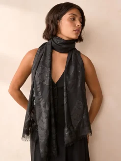 - Burnout lichtgewicht sjaal met glitters*Next Outlet