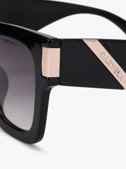 - Chunky Flare Sunglasses*Carvela Hot