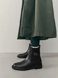 Zwart - Chelsea Boots met gesp*Next Sale