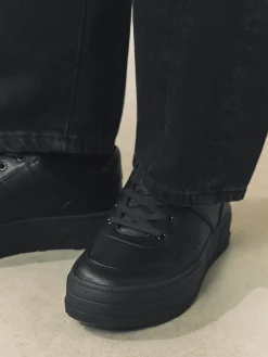 - Cleat Chunky sneakers met vetersluiting*Next Outlet