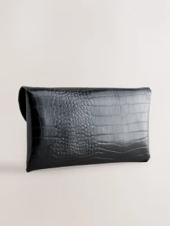 - Clutch*Next Outlet