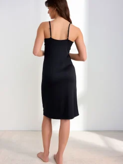 - Comfortabele slip van microvezel*Next Clearance