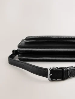 - Crossbodytas met dubbele rits*Next Sale
