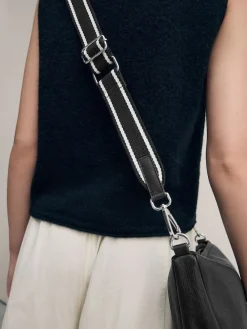 Zwart - Crossbodytas van leer met band*Next New