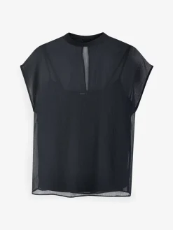 - Doorschijnende gelaagde top met kapmouwtjes*Next Outlet