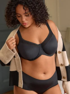 - F-K katoenen minimiser beha met gewatteerde bandjes voor ultieme ondersteuning*Next Best