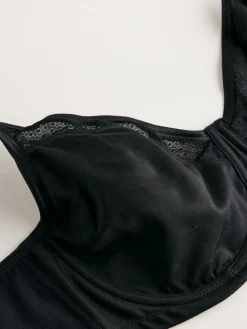 - F-K katoenen minimiser beha met gewatteerde bandjes voor ultieme ondersteuning*Next Best